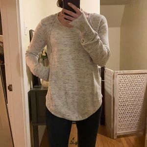 Gorgeous Gray Sweater M